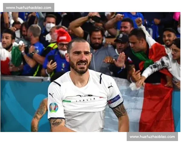 博努奇社交媒体发文引关注：慈善赛飞铲争议后与霍顿合影互动