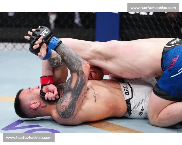 第三回合飞膝绝杀！马利克技术判定终结布伦戴奇